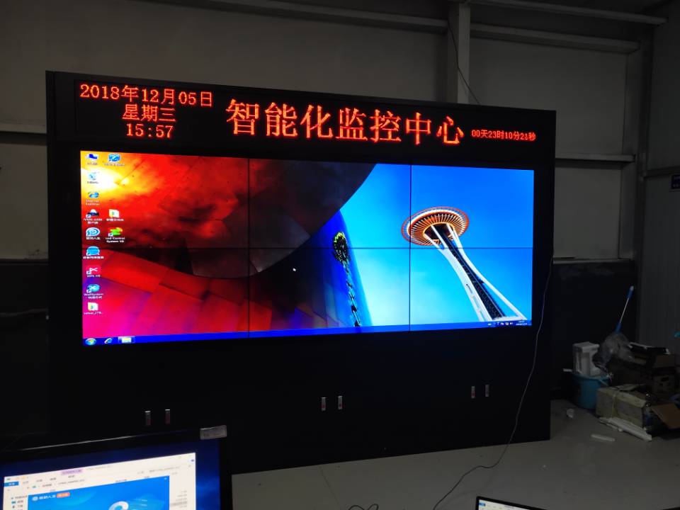 [河南拼接屏]河南三門峽職業(yè)技術學院機柜液晶拼接屏.jpg